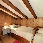 Apartment Romaine 6