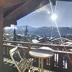 Apartment Romaine 6 *